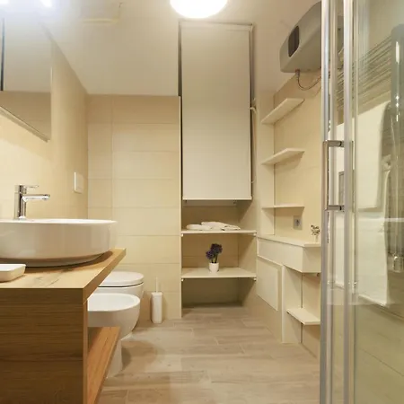 Casa Dei Papi - * Rome